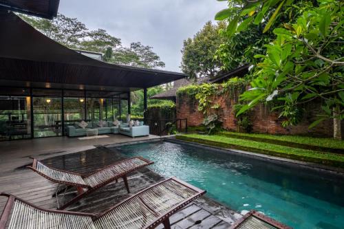 Mas Villa | Belvedere Villa by Betterplace