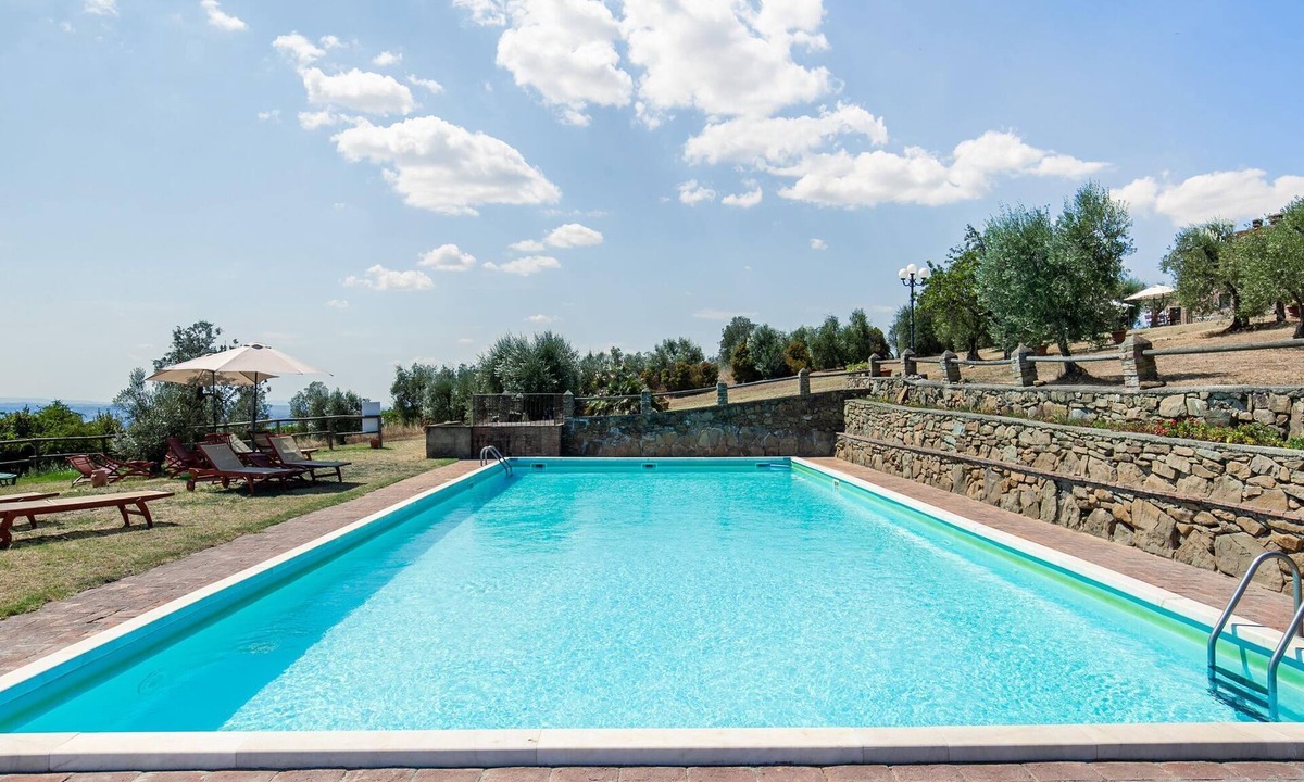 Capraia e Limite House | Belvilla by OYO Volpe
