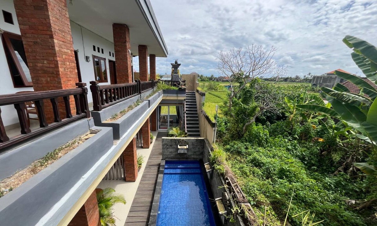 Kediri Hotel | Belvilla Dedyluminous Near Sunset Beach Tanah Lot