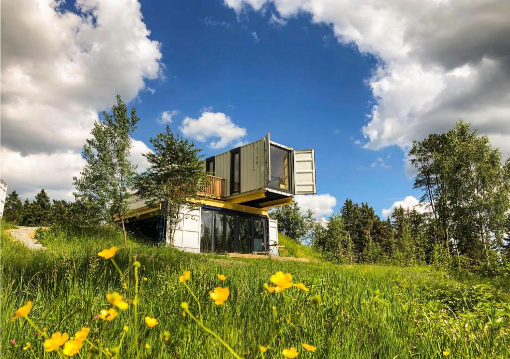 Schoeneck Cabin | BERGHEIM Container Loft