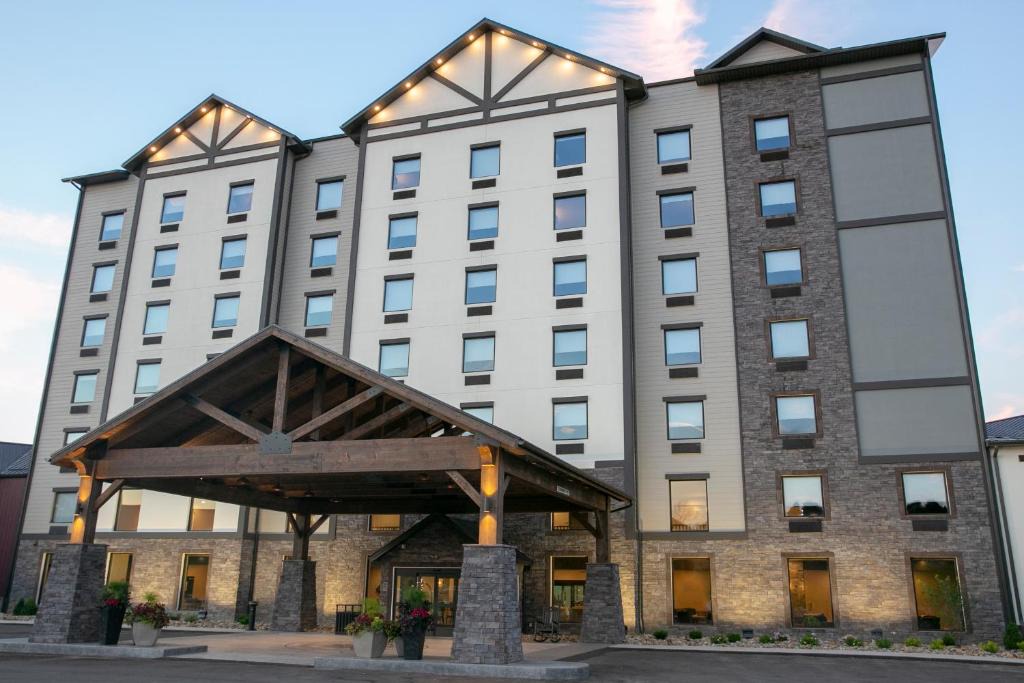 Millersburg Hotel | Berlin Encore Hotel & Suites