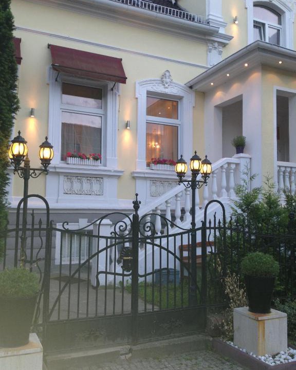 Dallgow-Doeberitz Hotel | Berliner Hof