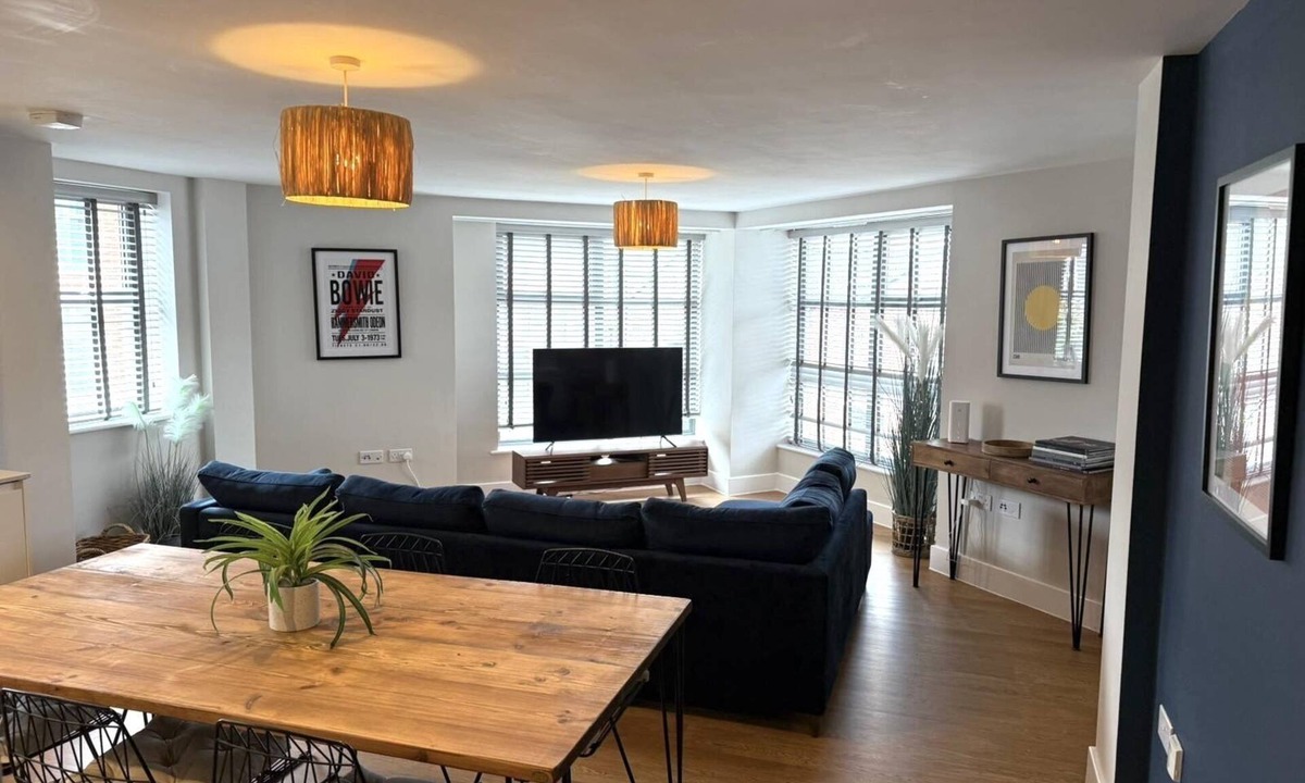 Southampton City Centre Apartment | Bernard Point
