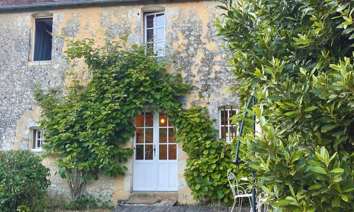 Eperrais House | Bernard's self-catering cottage in the heart of the Perche!