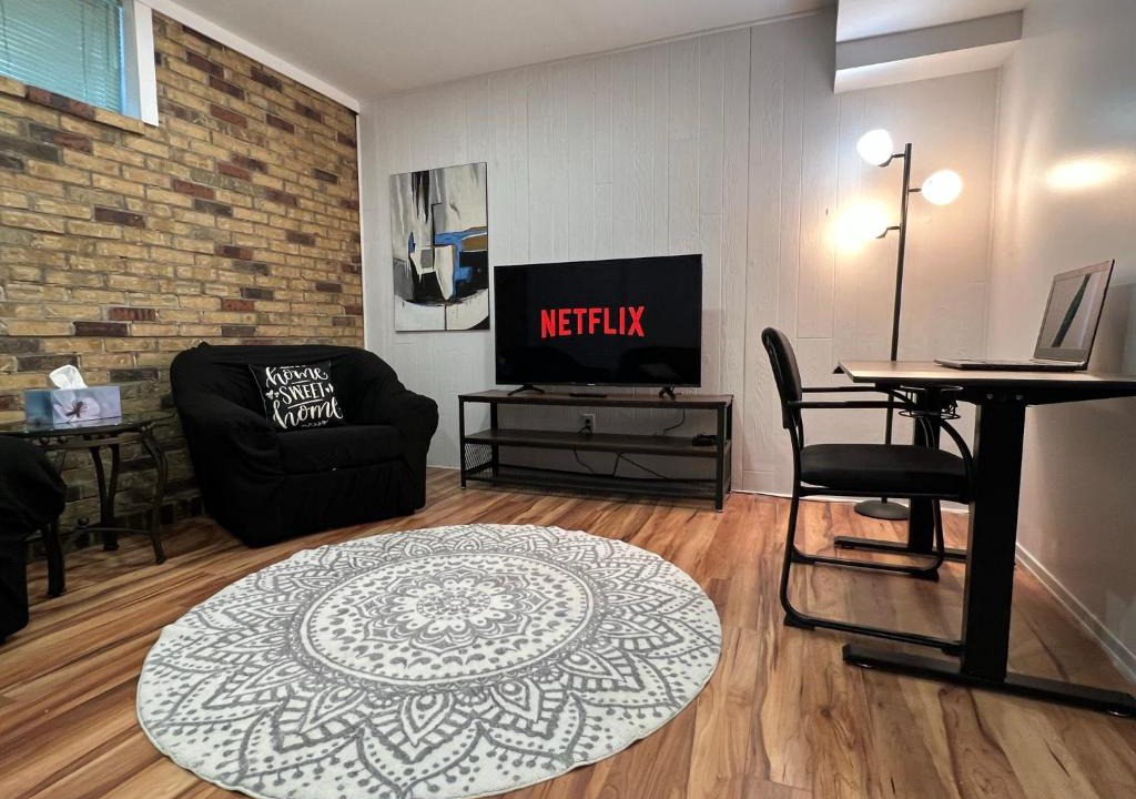 Laval Apartment | Bertha's charming urban retreat