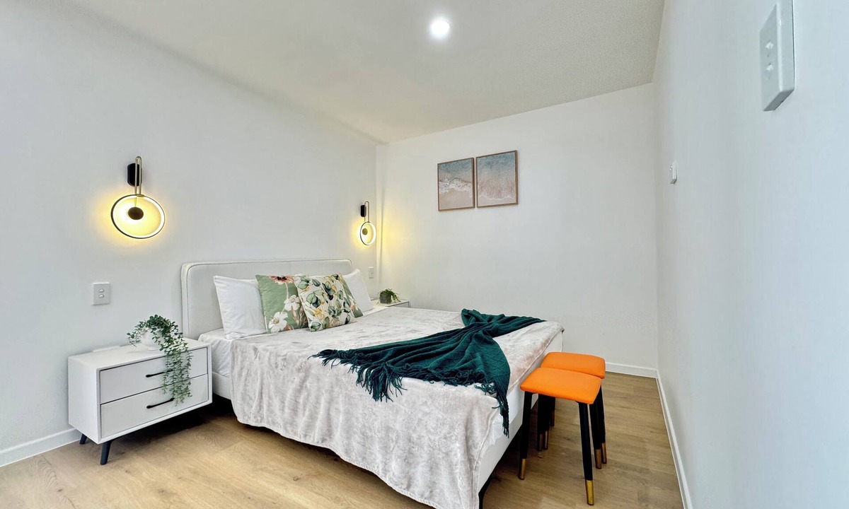 Daisy Hill Apartment | Beryl 1bd studio@Daisy Hill-minutes to M1 highway