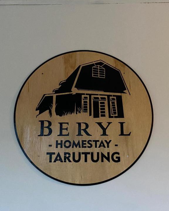 Parmonangan House | BERYL HOMESTAY