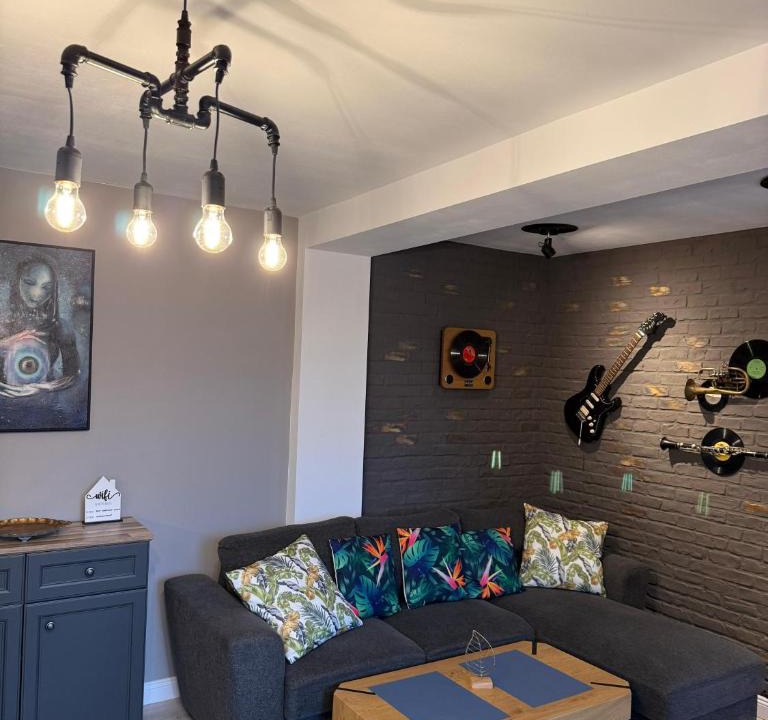 Scheia Apartment | Best Apartment Scheia