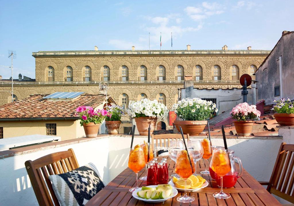 Oltrarno Apartment | Best Location Rooftop and Pitti Palace View