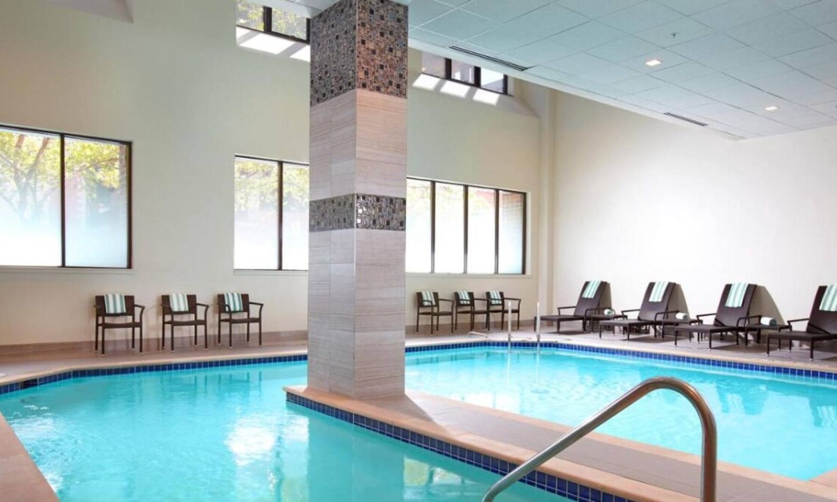 West End House | Best Value, Quality Stay! Outdoor Pool, Parking, Near The National Archives