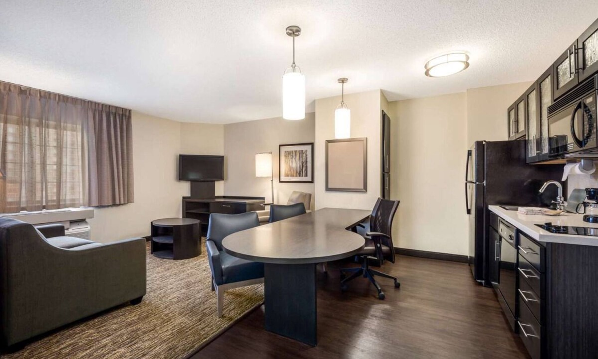 Far North Dallas Apartment | Best Value, Quality Stay! 2 Comfortable Units, Near Museum of Biblical Art