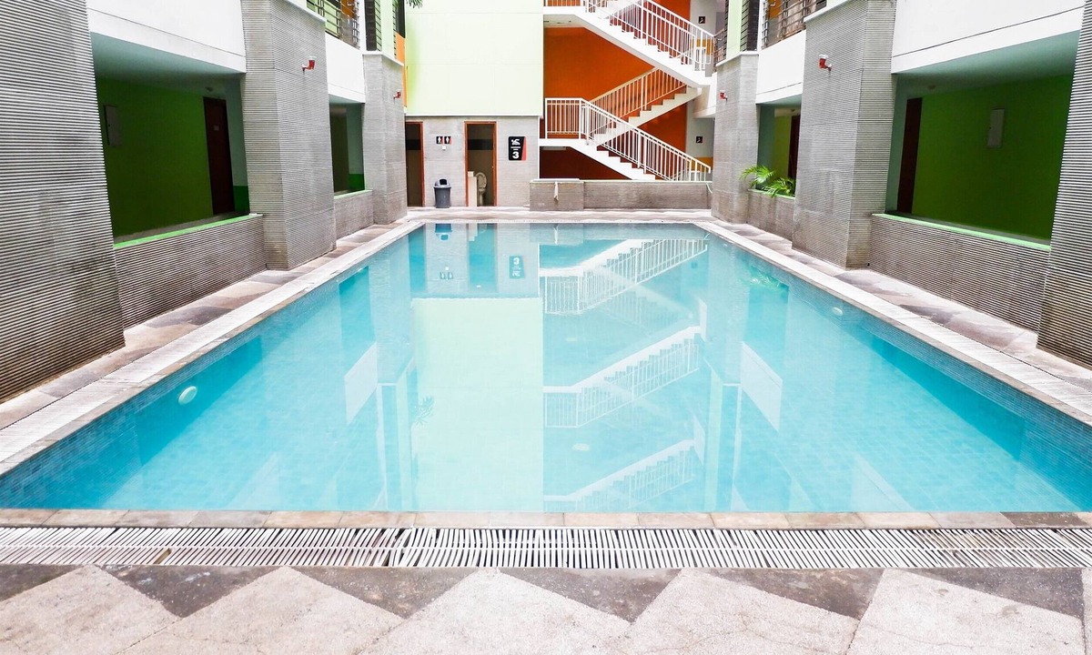 Siwalankerto Apartment | Best Value & Spacious Studio Room Apartment at High Point Serviced