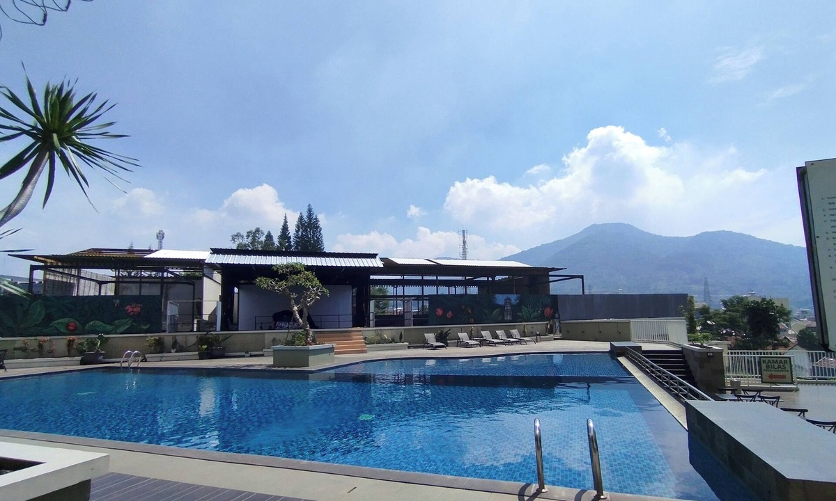 Hegarmanah Apartment | Best View Studio At Apartment Skyland City Jatinangor