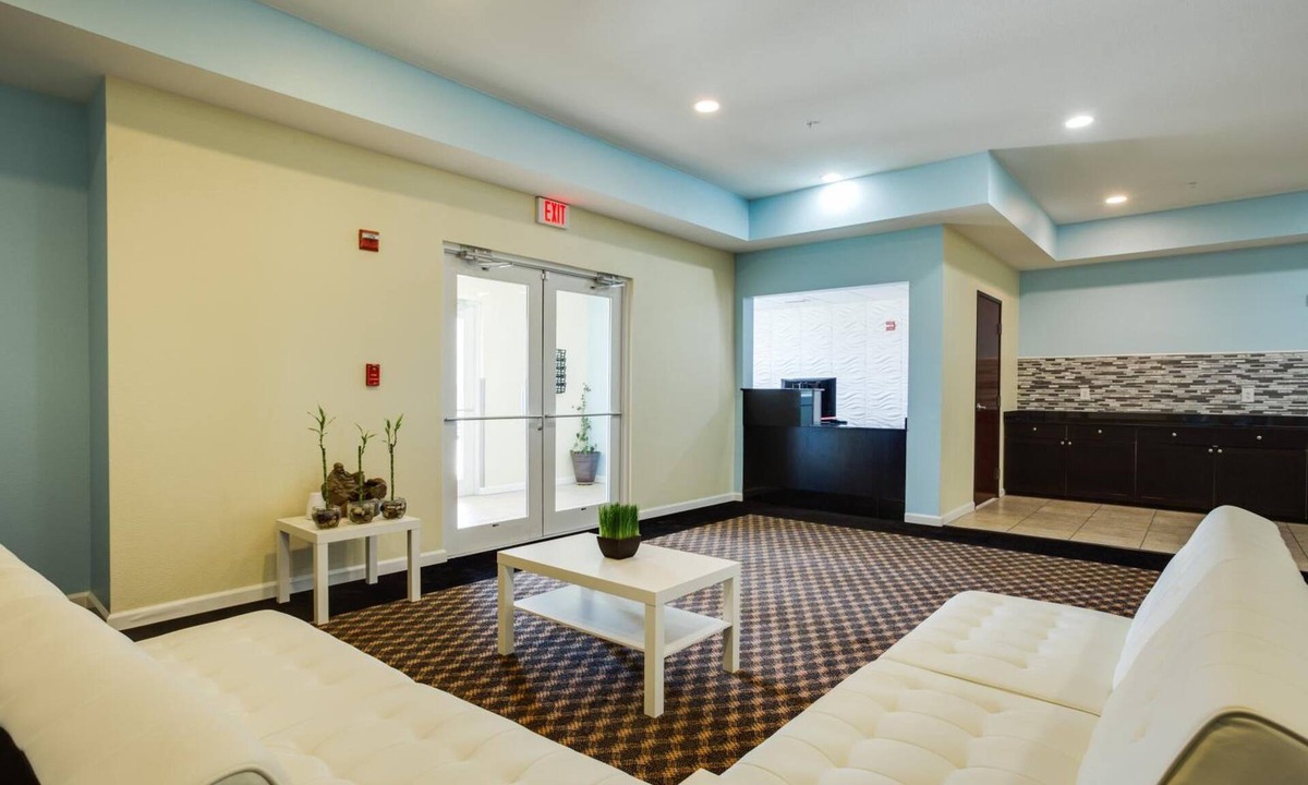 Cleburne Hotel | Best Way Inn Cleburne TX