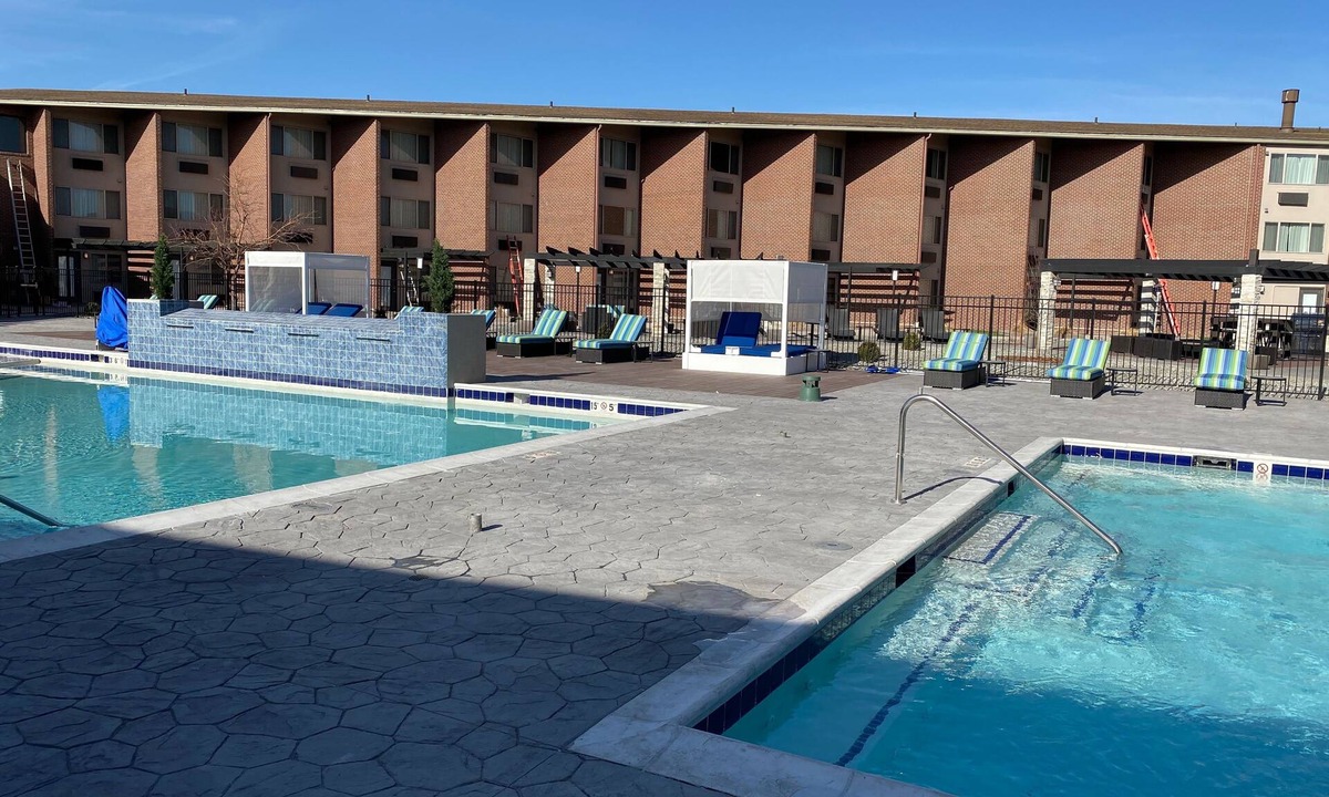 Montbello Hotel | Best Western Denver East