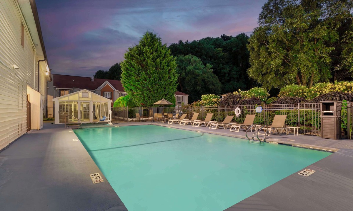 Maggie Valley Hotel | Best Western Mountainbrook Inn