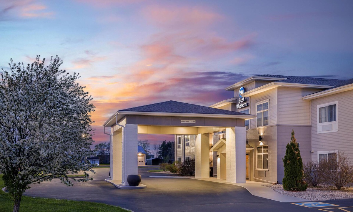 Plover Hotel | Best Western Plover-Stevens Point Hotel & Conference Center