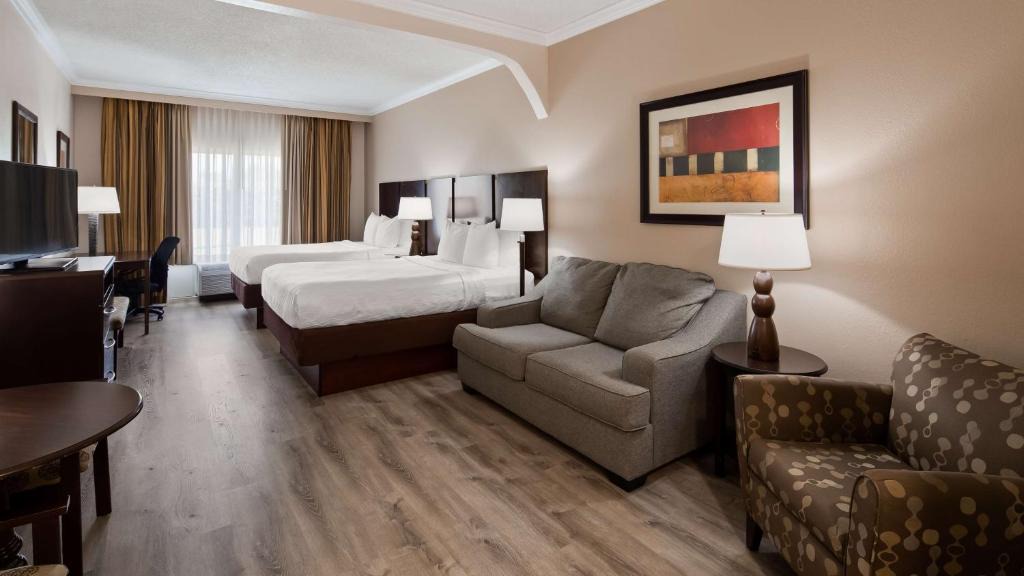 Venice Hotel | Best Western Plus Ambassador Suites