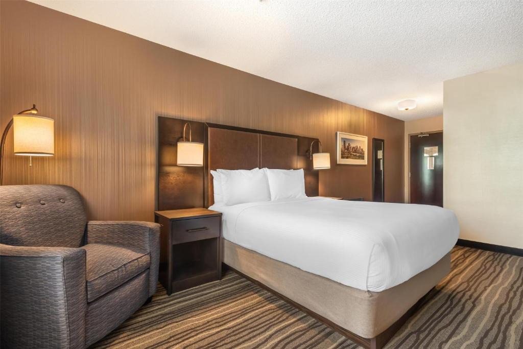 Southeast Calgary Hotel | Best Western PLUS Calgary Centre Inn