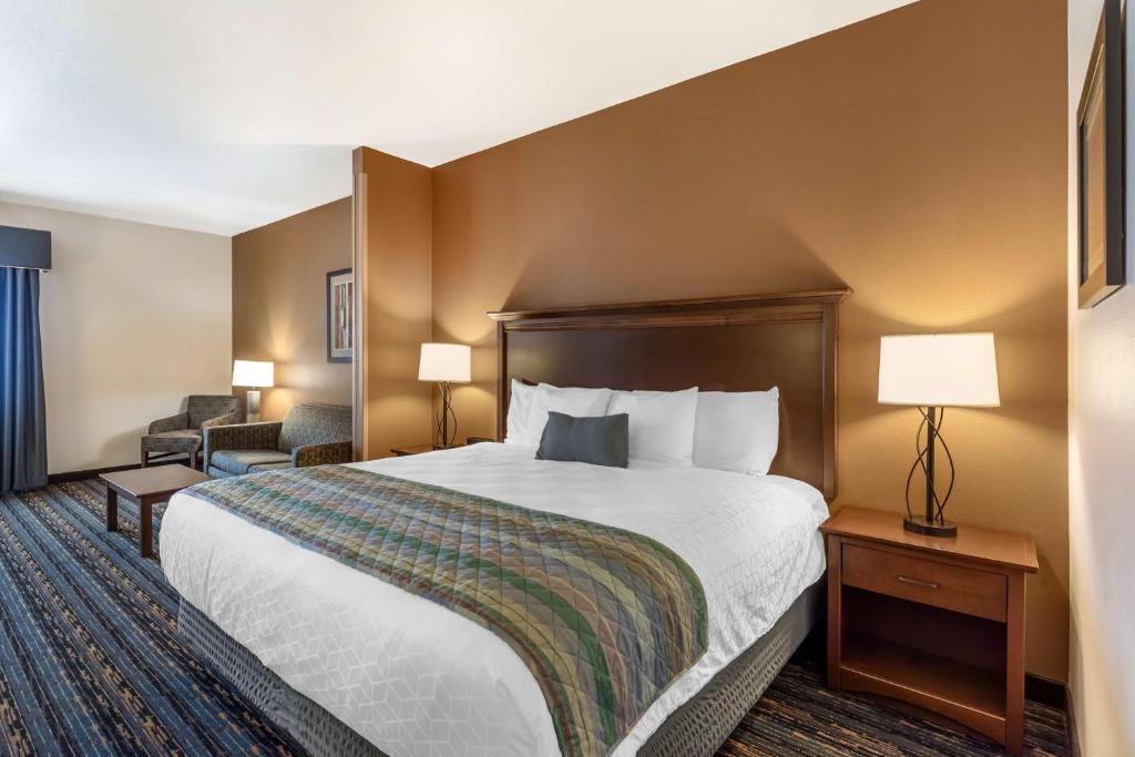 Casper Hotel | Best Western PLUS Casper Inn & Suites