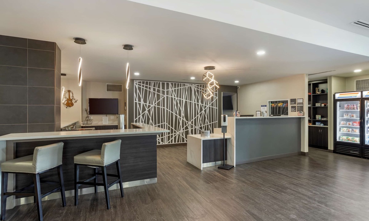 Antioch Hotel | Best Western Plus Executive Residency Antioch Inn