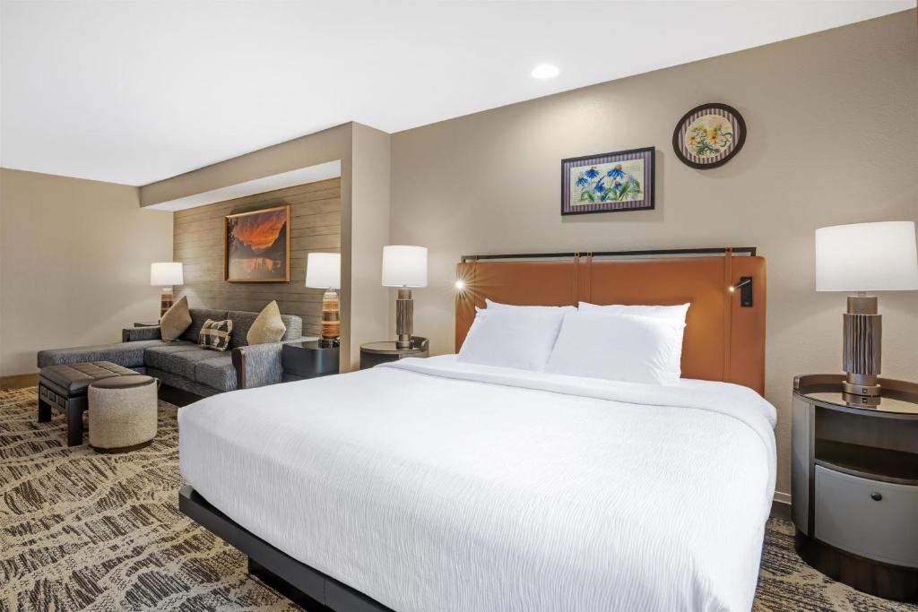 Bozeman Hotel | Best Western Plus GranTree Inn