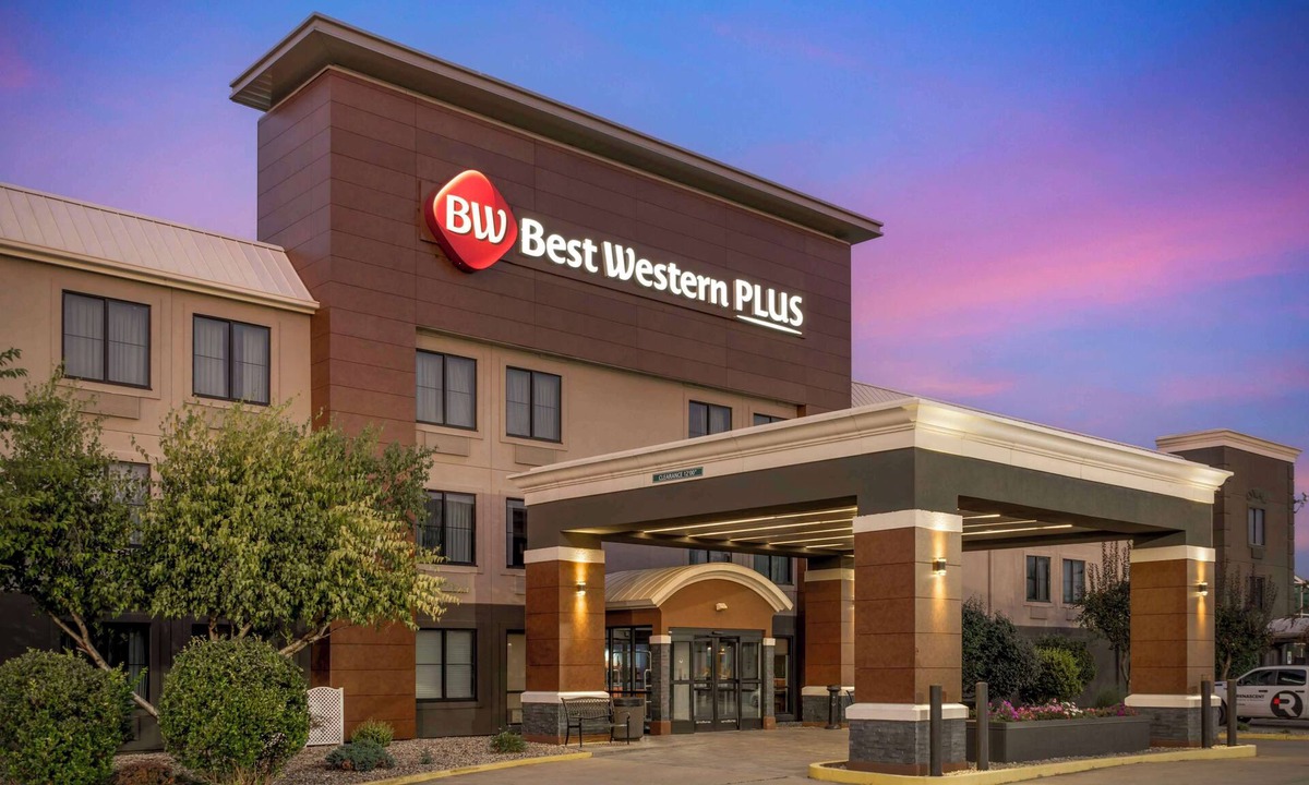Lafayette Hotel | Best Western Plus Lafayette Hotel University Area