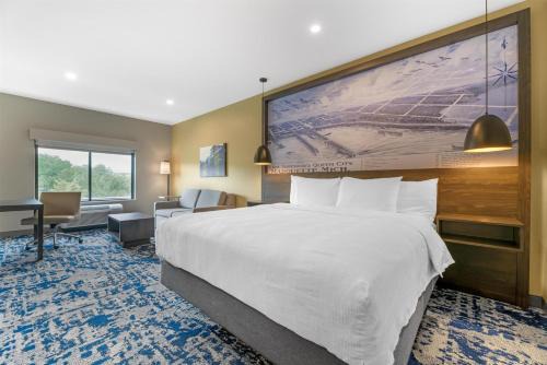 Marquette Hotel | Best Western Plus Marquette Hotel & Suites
