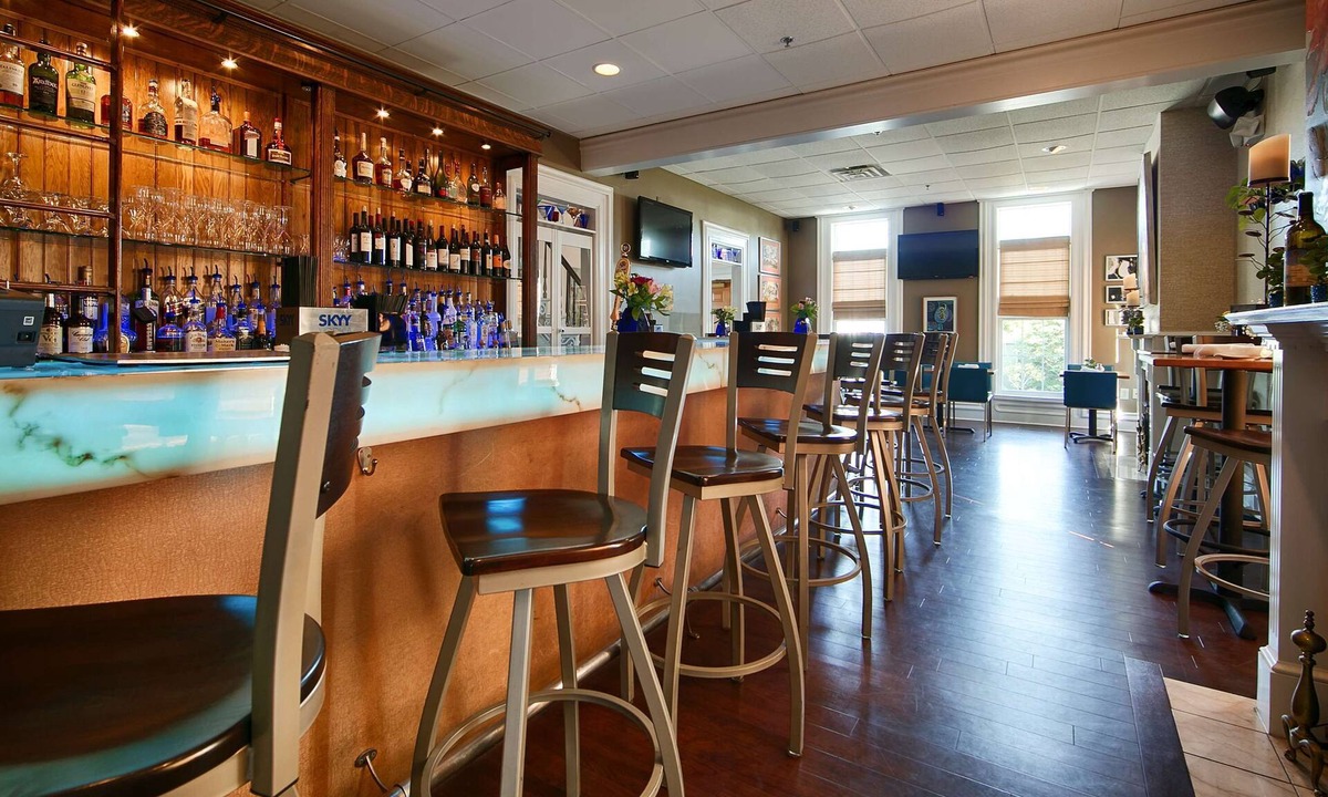 Mentor Hotel | Best Western Plus Mentor-Cleveland Northeast