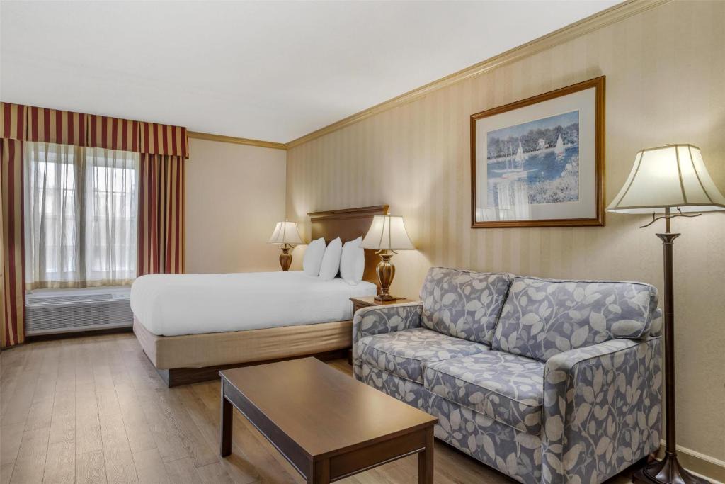 Morristown Hotel | Best Western PLUS Morristown Inn-Florham Park