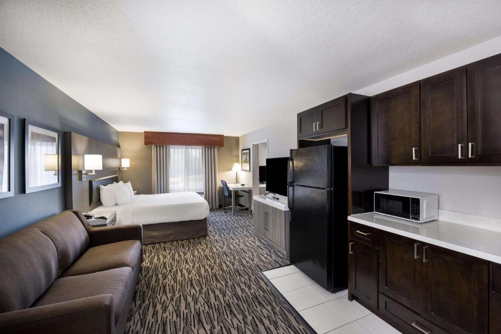 Auburn Hotel | Best Western PLUS Mountain View Auburn Inn