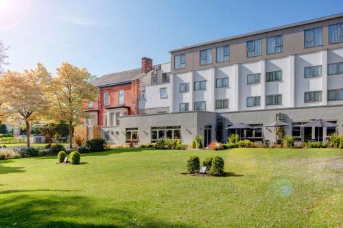 Handforth Hotel | Best Western Plus Pinewood Hotel, Manchester Airport South Handforth