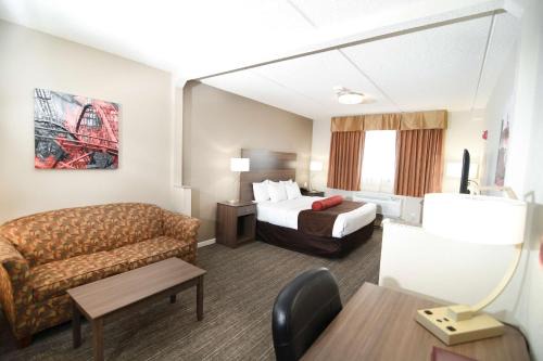 Sandusky Hotel | Best Western Plus Sandusky Hotel & Suites