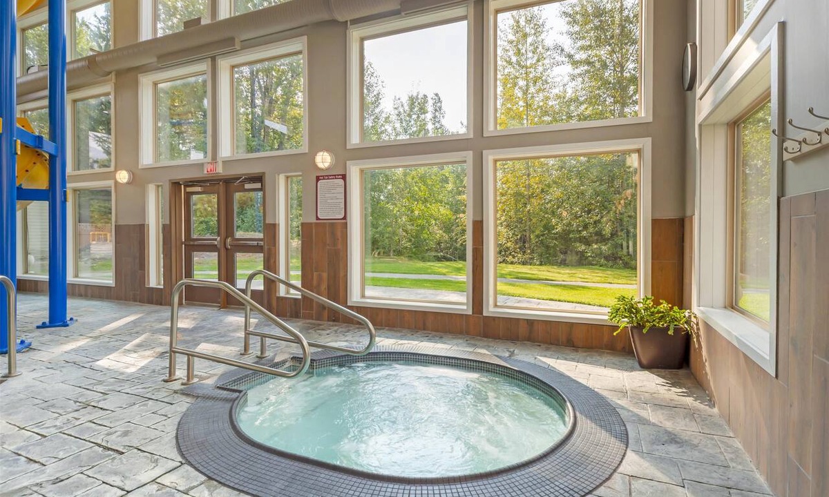 Valemount Hotel | Best Western Plus Valemount Inn & Suites