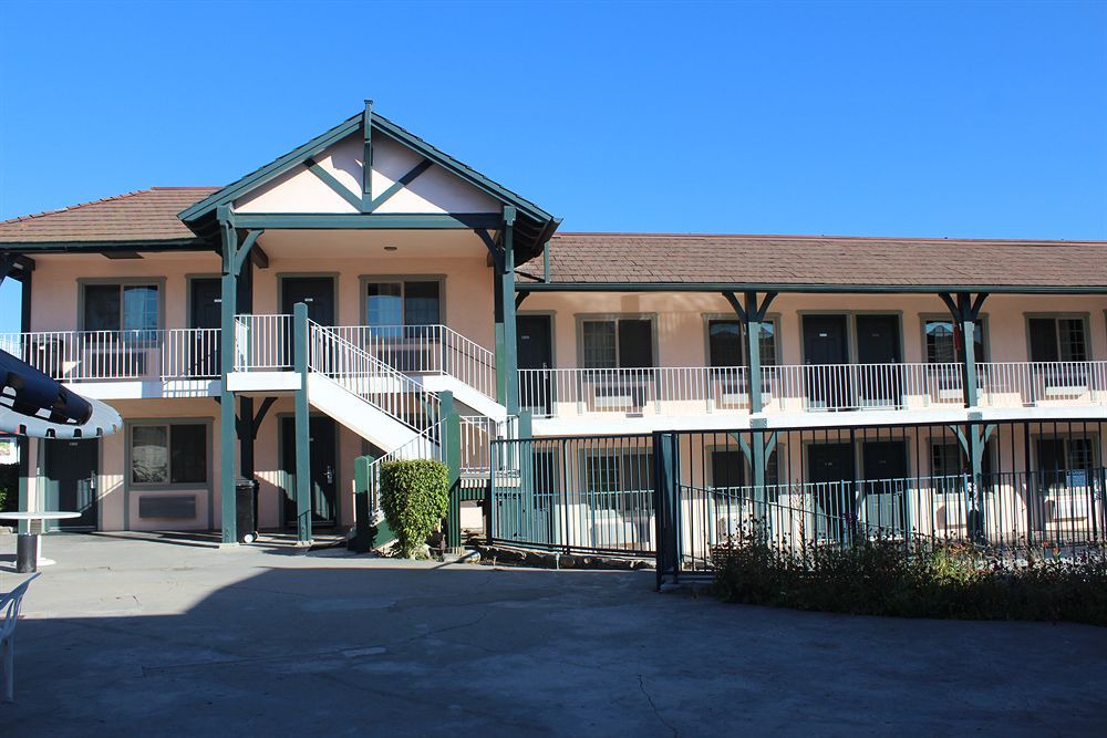 East Whittier Hotel | Best Whittier Inn