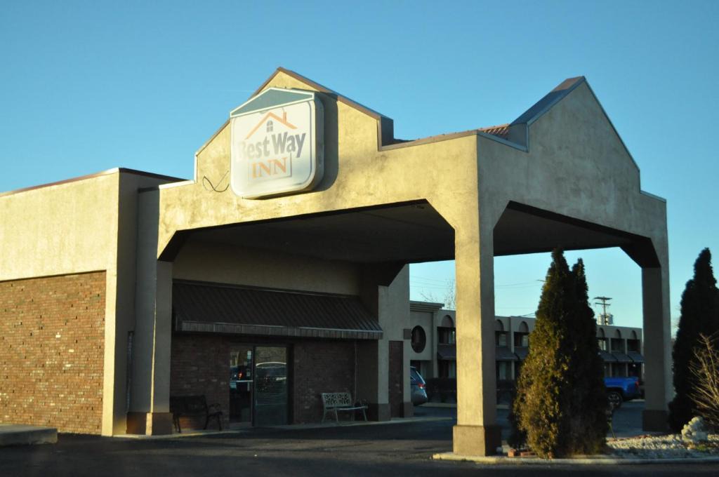 Madison Hotel | Bestway Inn - Madison