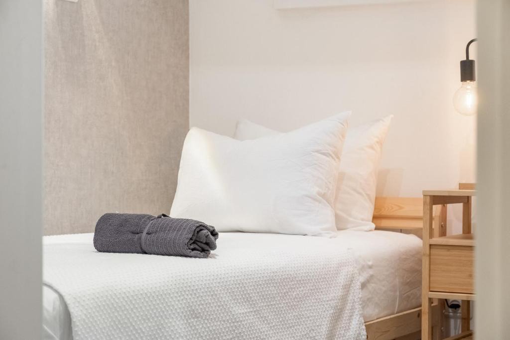 Jerusalem City Centre Apartment | Betsalel's Studio