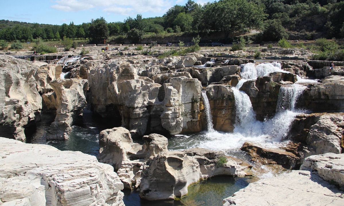 Saint Michel d'Euzet House | Between Avignon and Uzès, 7 bedrooms, private pool, close to the river.