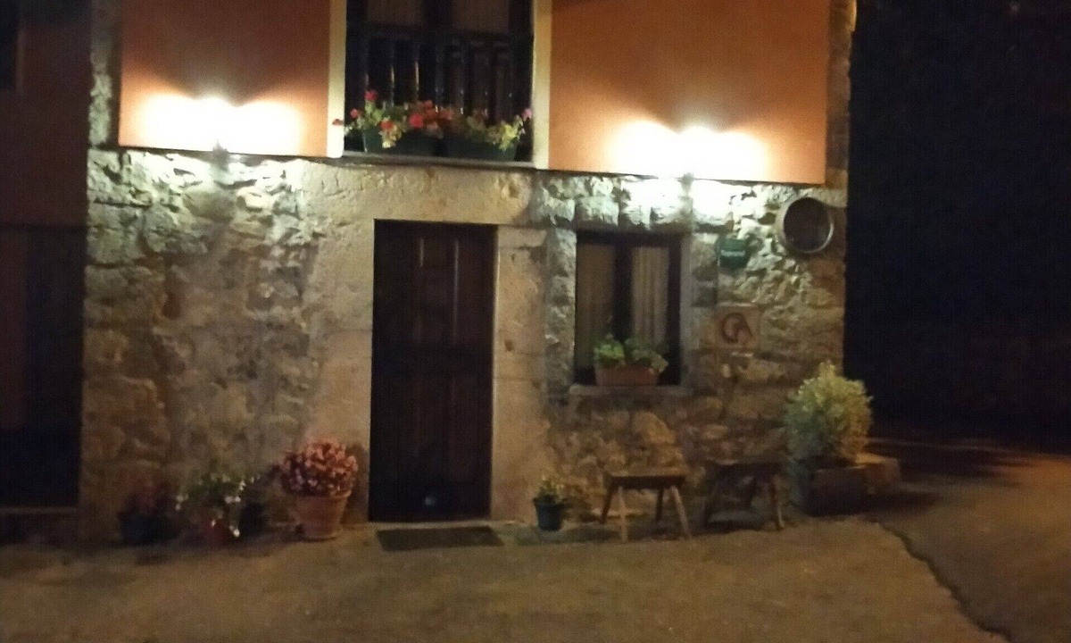 Cuenco Cottage | Between beach and mountain. Terrace with barbecue and gazebo. Panoramic views.