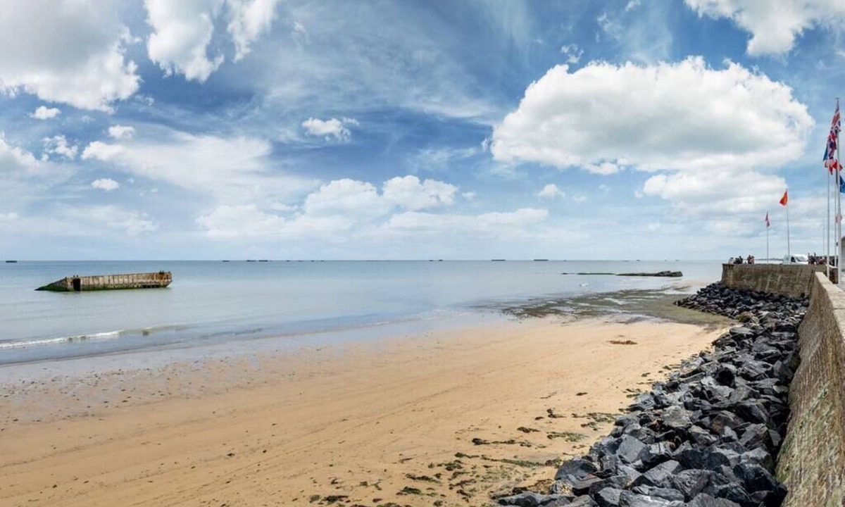 Colombiers-sur-Seulles House | Between land and sea - a home to recharge your batteries