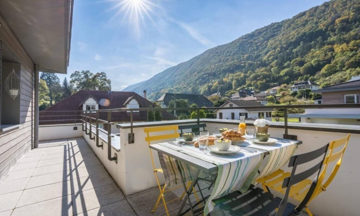 Sevrier Apartment | Between lake and mountain - T4 center Sevrier