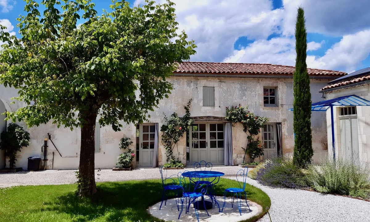 Prechac Cottage | Between Landes and Sauternes, a cosy gîte!