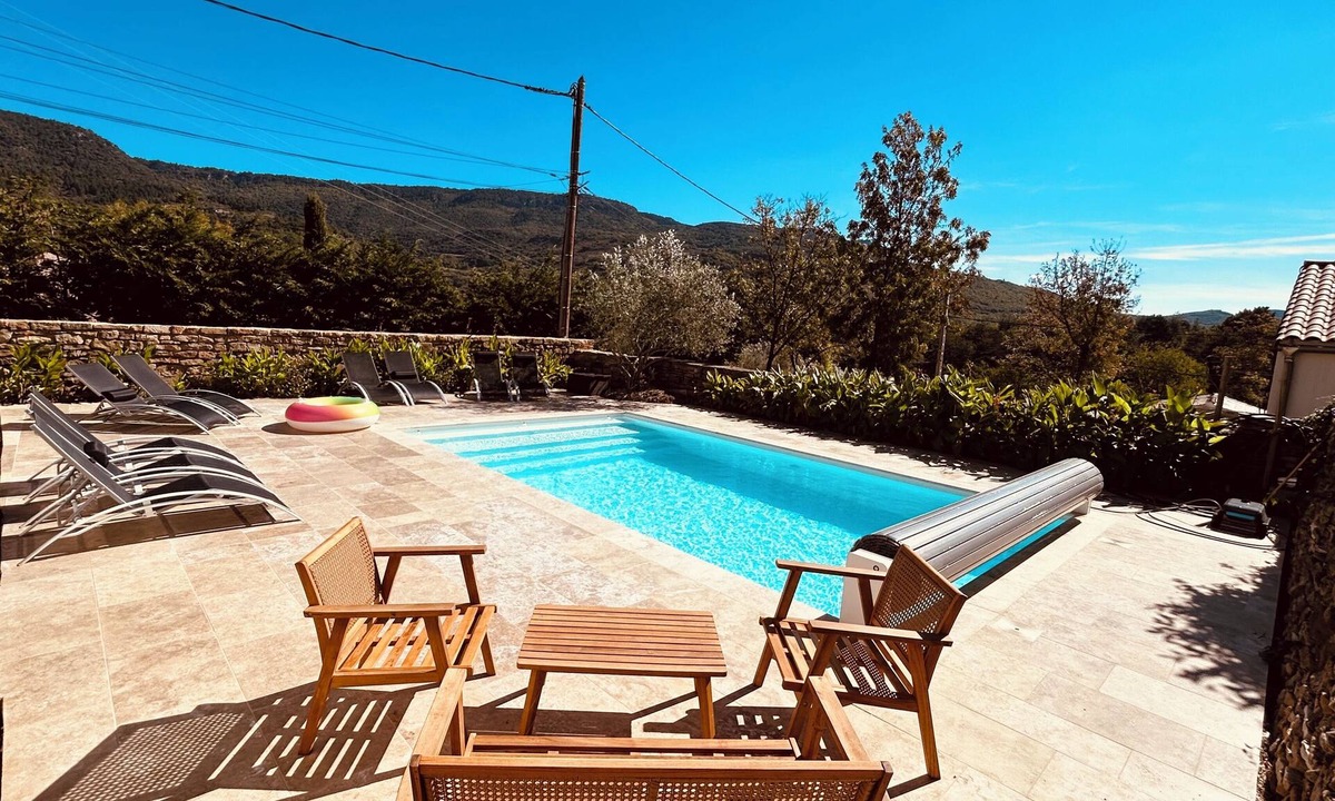 Saint-Privat House | Between nature and vineyards in a charming village on the southern Larzac.