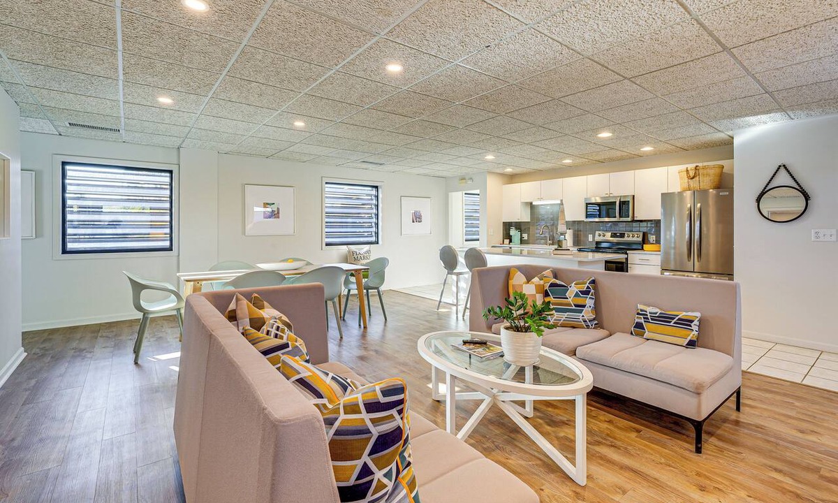 Perrysburg Apartment | Between Restaurant & Brewery! Chic Perrysburg Apt