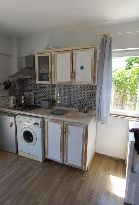 Karaburun Apartment | Beyaz Ev