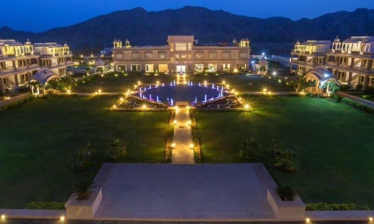 Village Hokra Hotel | Bhanwar Singh Palace