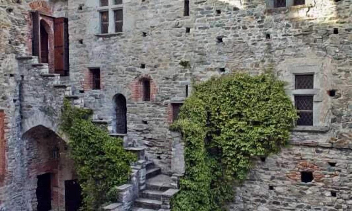Borgofranco d'Ivrea House | Bidrino Dream