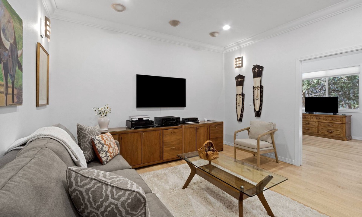 Bend House | Big Bear - West Side Oasis, Shevlin Park, Beautiful, Manicured Acreage