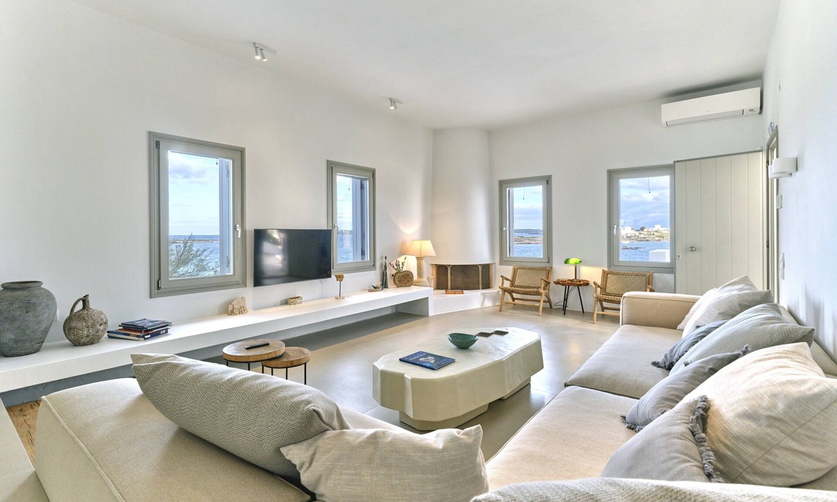 Naousa Villa | "Big Blue" Seafront Luxury Villa | Beach Access | Prime Location | Naousa, Paros