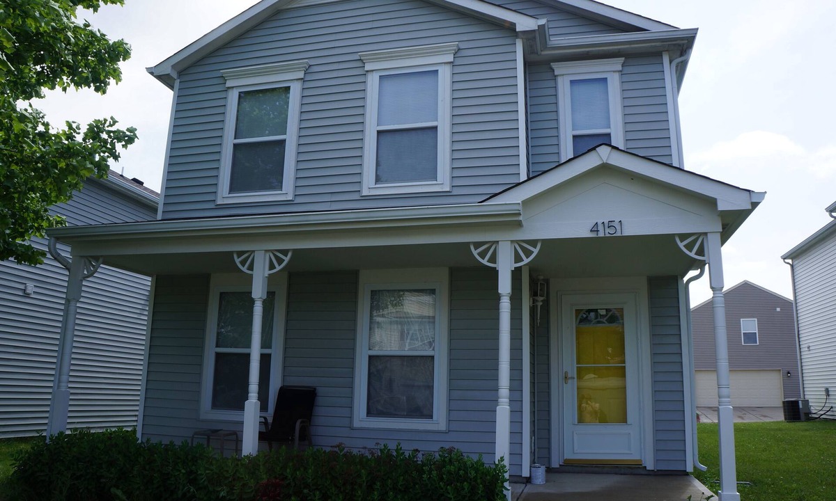 Maxwell House | Big Cheery Suburban home